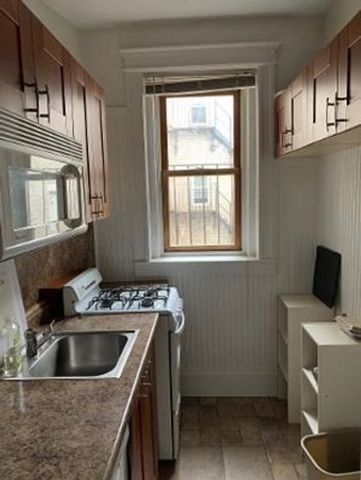 1840 Commonwealth Ave 7, Boston, MA 02135