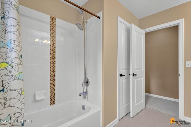 8977 Valley Brook Circle, Anchorage, AK 99507