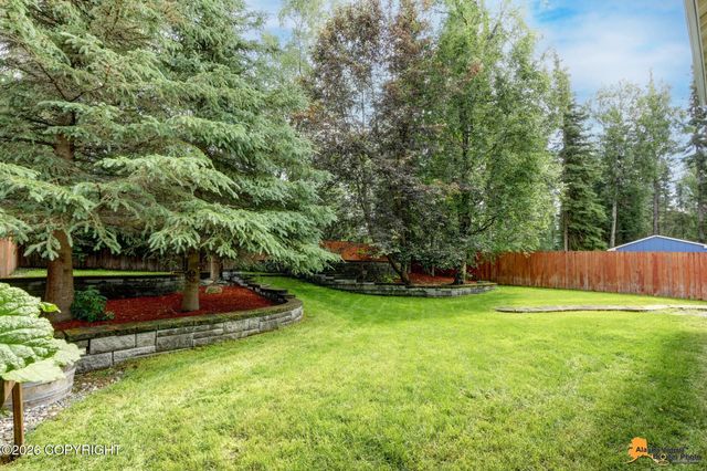 8977 Valley Brook Circle, Anchorage, AK 99507