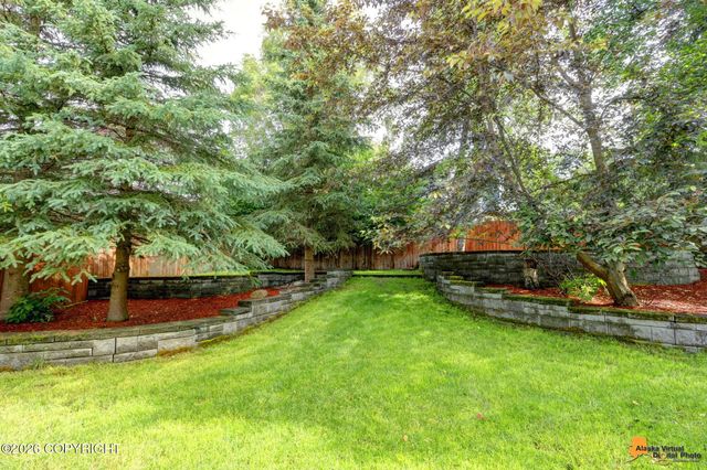 8977 Valley Brook Circle, Anchorage, AK 99507
