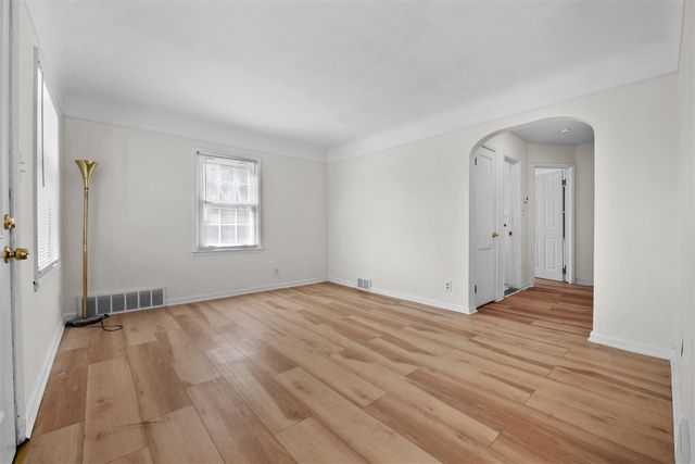 16267 Edmore Drive, Detroit, MI 48205