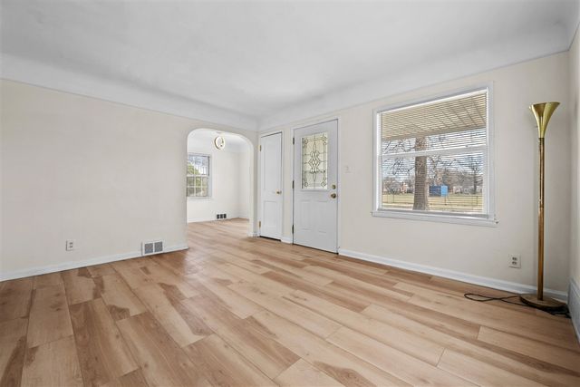 16267 Edmore Drive, Detroit, MI 48205