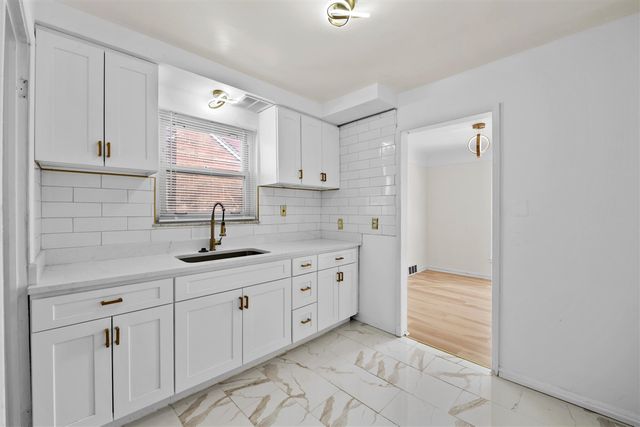 16267 Edmore Drive, Detroit, MI 48205