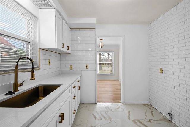 16267 Edmore Drive, Detroit, MI 48205