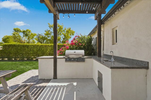 4145 E GLENROSA Avenue, Phoenix, AZ 85018