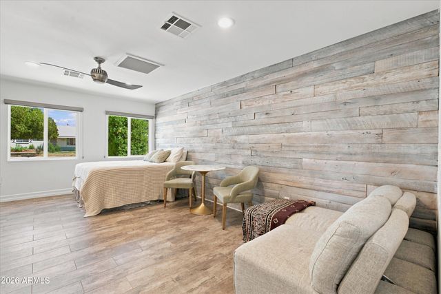 4145 E GLENROSA Avenue, Phoenix, AZ 85018