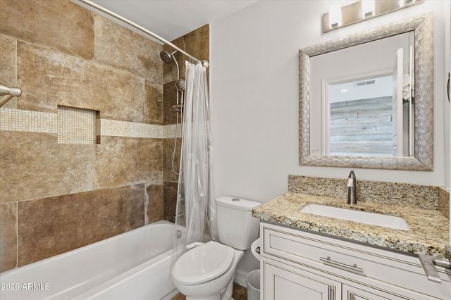 4145 E GLENROSA Avenue, Phoenix, AZ 85018