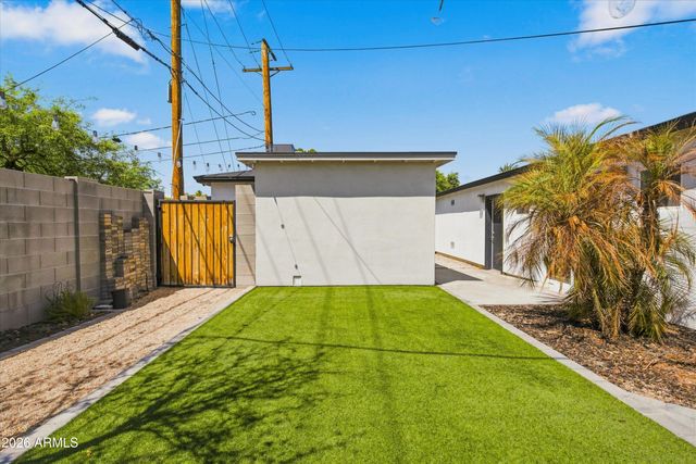 4145 E GLENROSA Avenue, Phoenix, AZ 85018