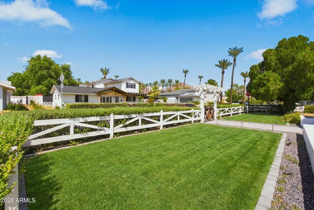 4145 E GLENROSA Avenue, Phoenix, AZ 85018
