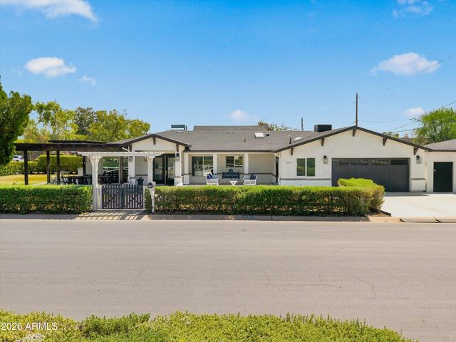 4145 E GLENROSA Avenue, Phoenix, AZ 85018