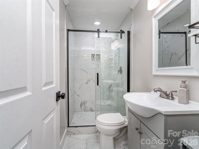 6821 Saddle Point Road, Charlotte, NC 28212