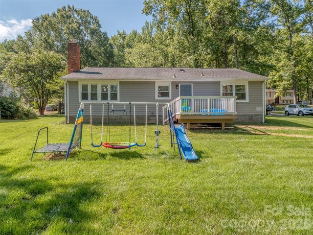 6821 Saddle Point Road, Charlotte, NC 28212