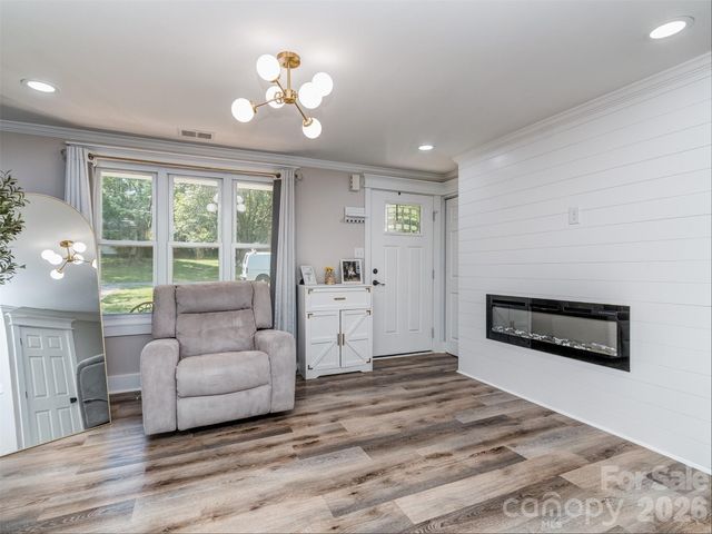 6821 Saddle Point Road, Charlotte, NC 28212