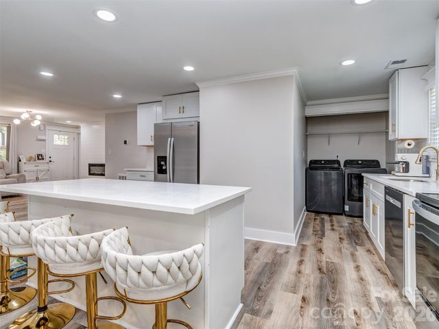6821 Saddle Point Road, Charlotte, NC 28212
