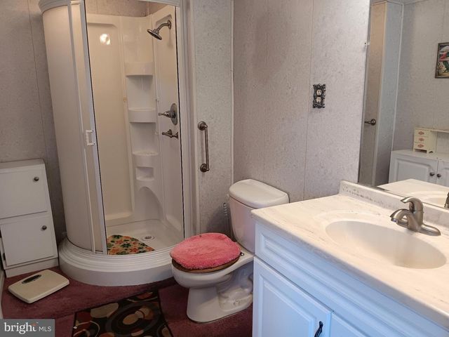 322 S LAUREL AVE, Berkeley Springs, WV 25411