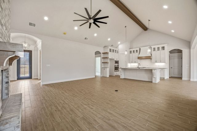 2017 Forest Bridge, Reno, TX 76020