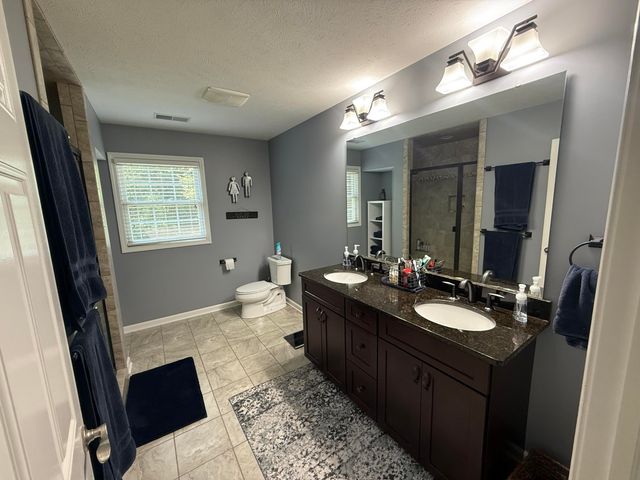 155 Hickory Hills, Marshall Twp, MI 49068