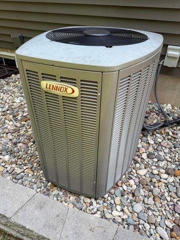 155 Hickory Hills, Marshall Twp, MI 49068