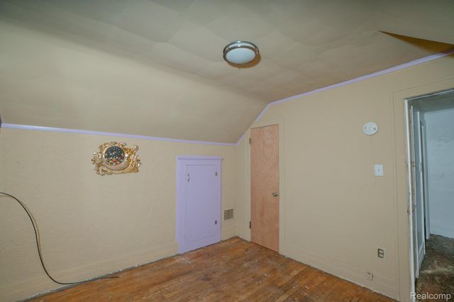 12257 W Jeffries Freeway, Detroit, MI 48204