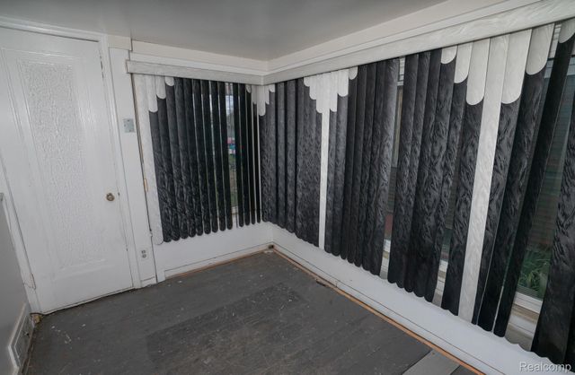 12257 W Jeffries Freeway, Detroit, MI 48204