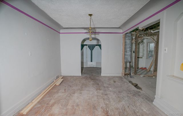 12257 W Jeffries Freeway, Detroit, MI 48204