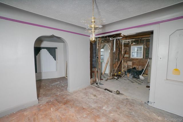 12257 W Jeffries Freeway, Detroit, MI 48204