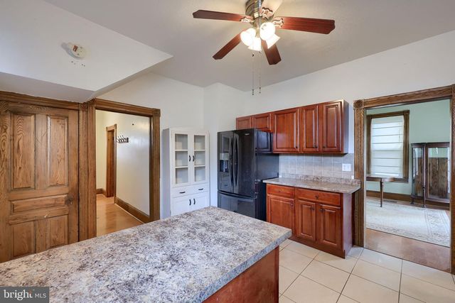 17 CHURCH ST, Glen Rock, PA 17327