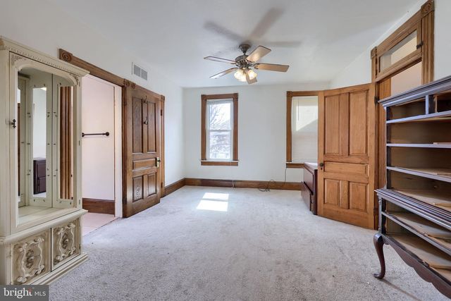 17 CHURCH ST, Glen Rock, PA 17327