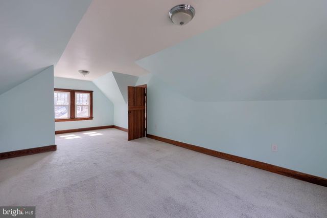 17 CHURCH ST, Glen Rock, PA 17327