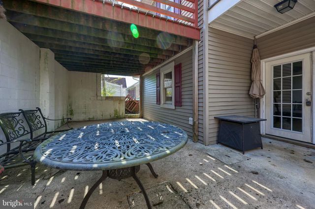 17 CHURCH ST, Glen Rock, PA 17327