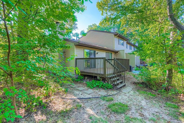 114 South Drive D, Circle Pines, MN 55014