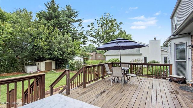 10705 Sevenoaks Dr, Louisville, KY 40241