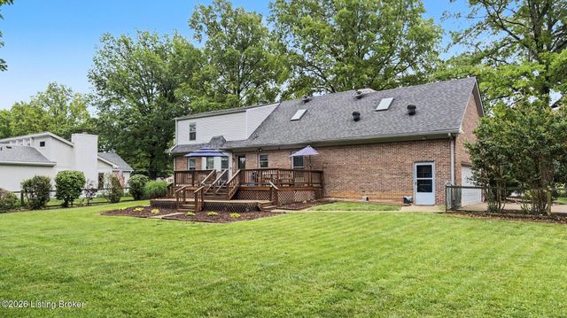 10705 Sevenoaks Dr, Louisville, KY 40241