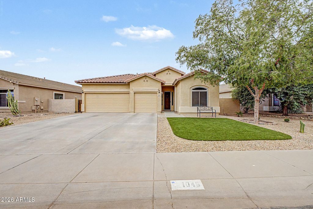 1046 W AYRSHIRE Trail, San Tan Valley, AZ 85143 — exterior