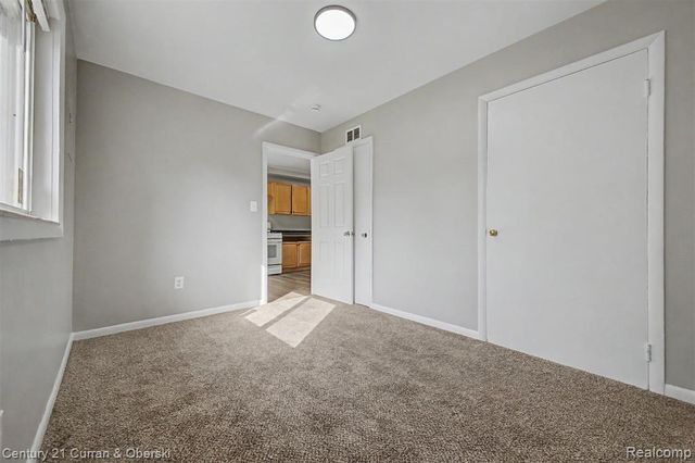 1432 Charter Street, Lincoln Park, MI 48146