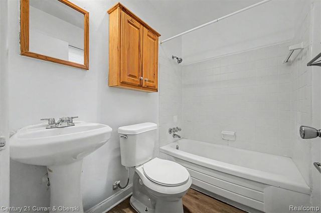 1432 Charter Street, Lincoln Park, MI 48146