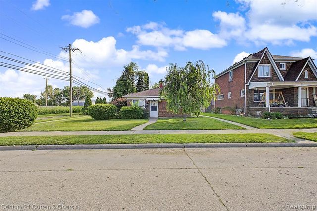 1432 Charter Street, Lincoln Park, MI 48146