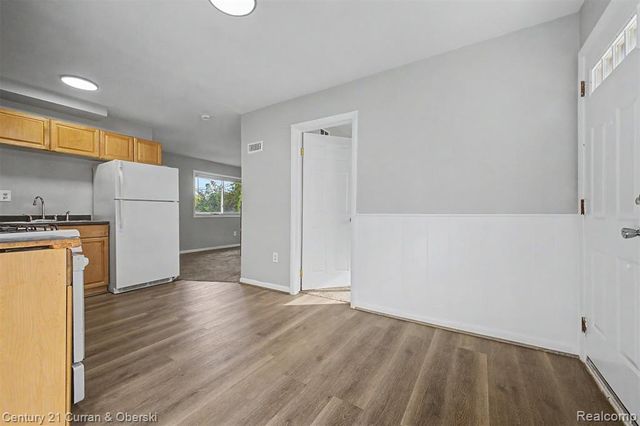 1432 Charter Street, Lincoln Park, MI 48146