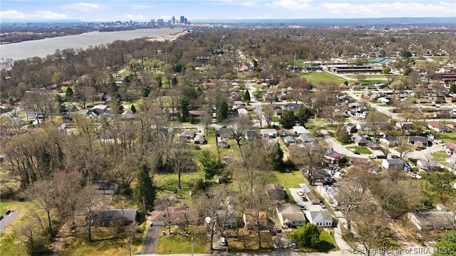 223 Perrin Lane, Jeffersonville, IN 47130