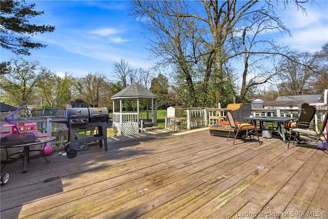 223 Perrin Lane, Jeffersonville, IN 47130