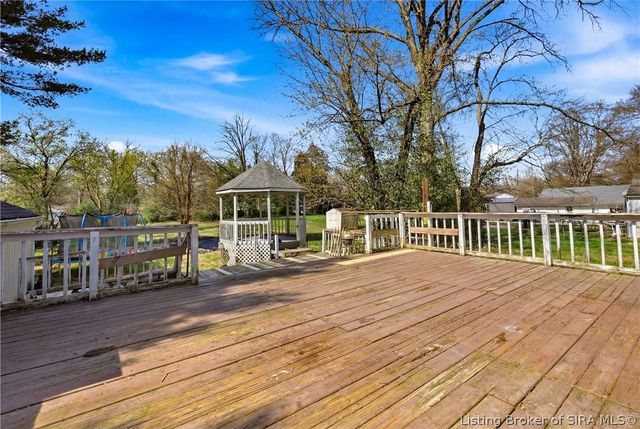 223 Perrin Lane, Jeffersonville, IN 47130