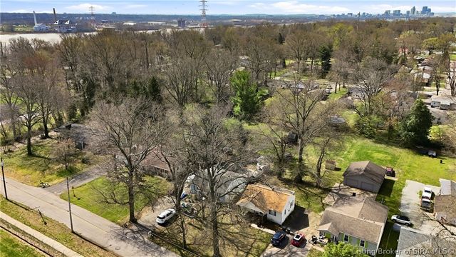 223 Perrin Lane, Jeffersonville, IN 47130