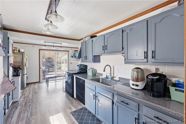 223 Perrin Lane, Jeffersonville, IN 47130