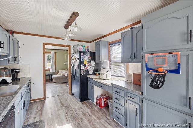 223 Perrin Lane, Jeffersonville, IN 47130