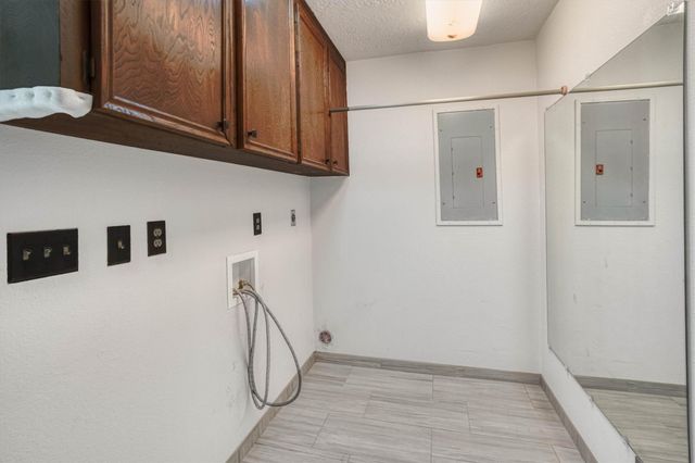 112 Mahalua LN, Bastrop, TX 78602