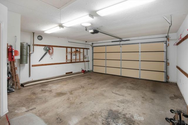 112 Mahalua LN, Bastrop, TX 78602