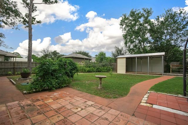 112 Mahalua LN, Bastrop, TX 78602