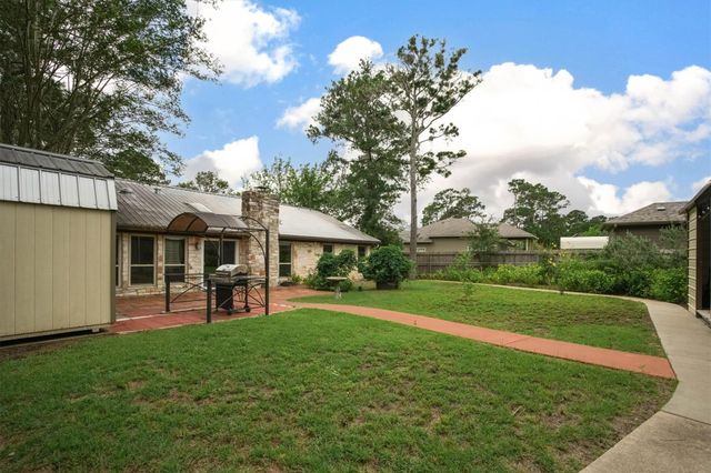 112 Mahalua LN, Bastrop, TX 78602