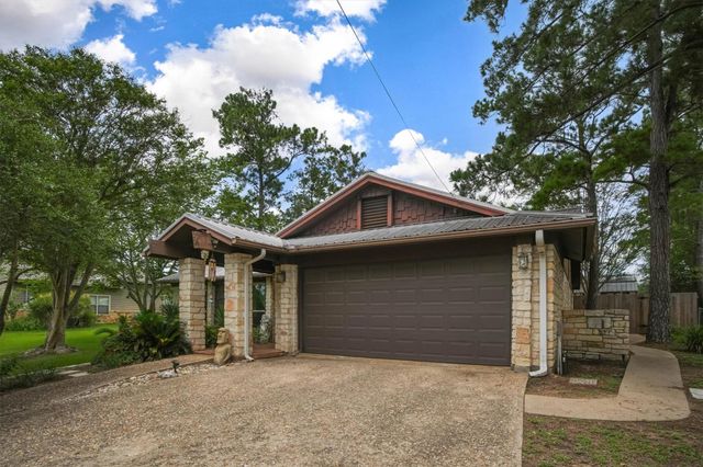 112 Mahalua LN, Bastrop, TX 78602