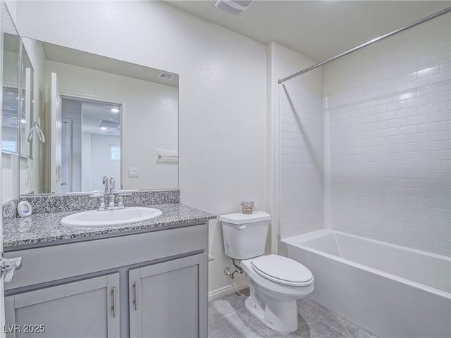 427 Larksong Avenue, Henderson, NV 89011